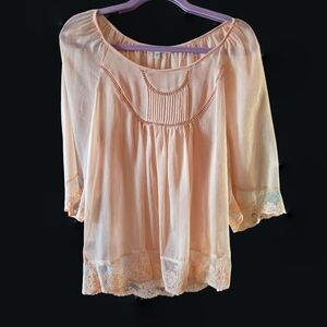 Daniel Rainn Pale Peach BOHO Style Blouse. Size M-L.